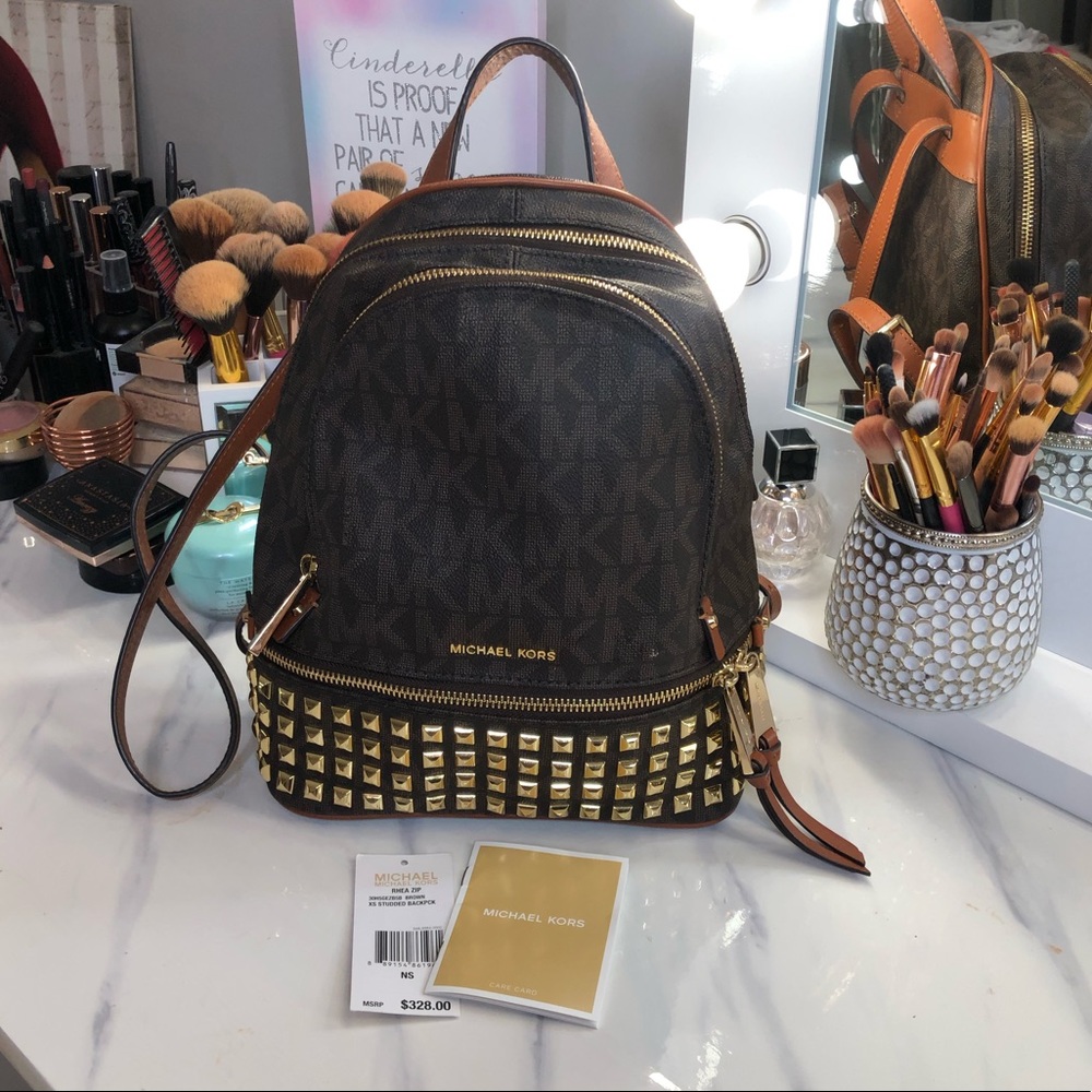 XS micheal kors studded bag pack !!